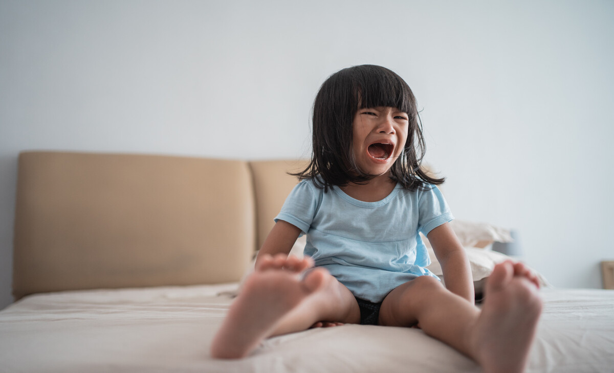 3-8歲一挫折就大爆炸？爸媽用這3步驟穩住孩子情緒！