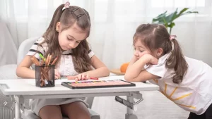 برنامج إنجليزي قصير وممتع لطفل عمره 6 سنوات مع معلم مباشر وألعاب تفاعلية