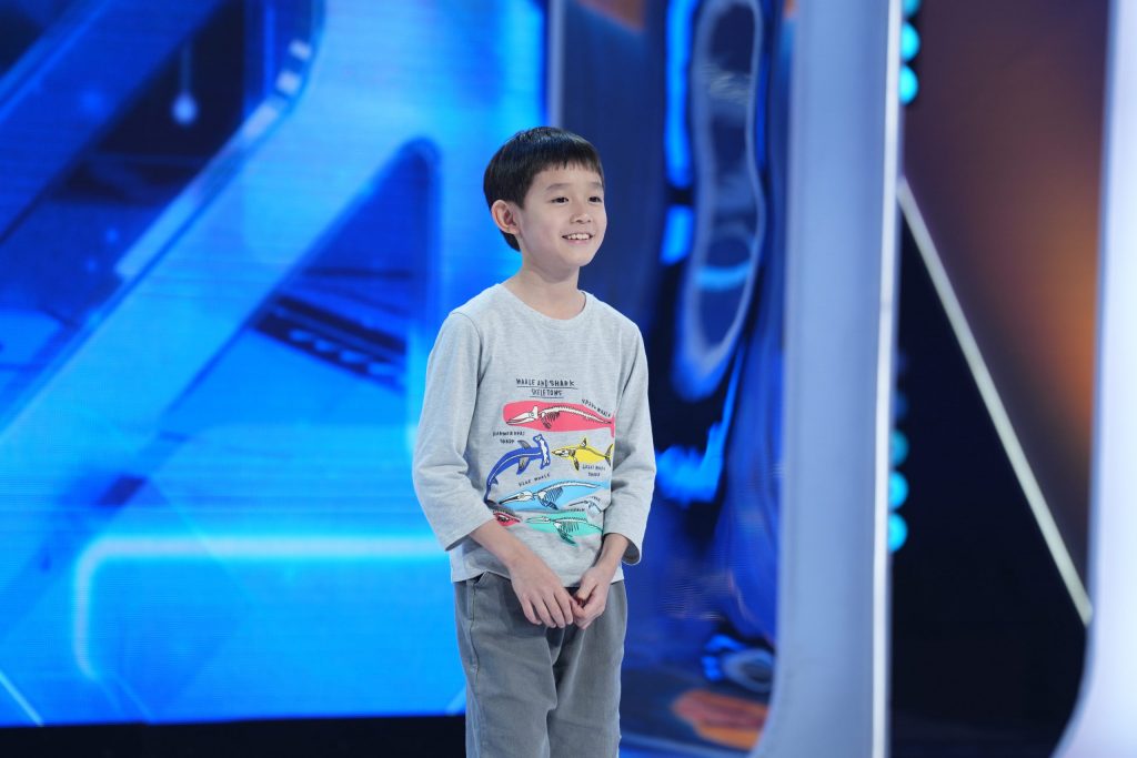 น้องฌอน เด็กไทยวัย 9 ขวบพูดภาษาอังกฤษคล่องจนได้ออกรายการ Super10