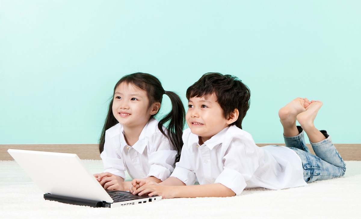 孩子抗拒學英文？5招培養興趣秘訣讓孩子主動開口說